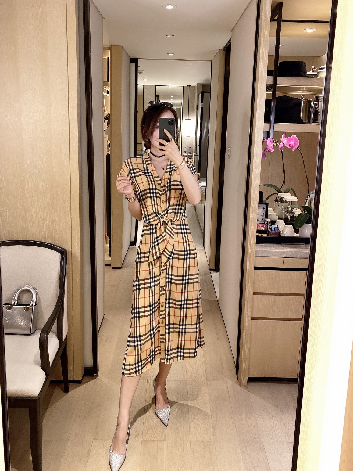 ID.179109|1090325W06-P270-mou|Burberry 2020夏季新款氣質V領收
